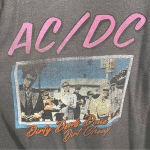 VTG AC/DC Gray Graphic Tee - Short Sleeve Cropped Sleeves and Collar
